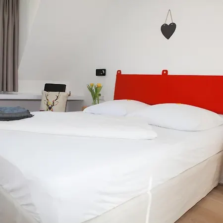 Gasthaus Hirschenstube & Gaestehaus Gehri 3* Waldkirch