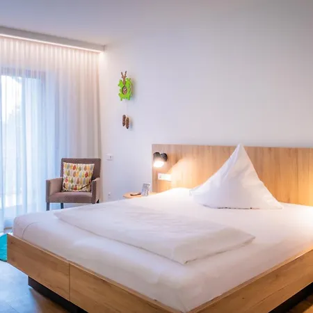 Hirschenstube & Gaestehaus Gehri Ξενοδοχείο 3*