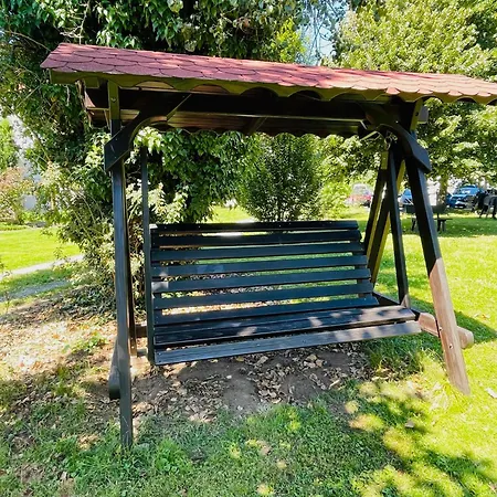 Hirschenstube & Gaestehaus Gehri Waldkirch