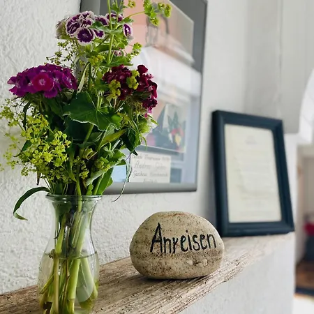 Hirschenstube & Gaestehaus Gehri Ξενοδοχείο 3*