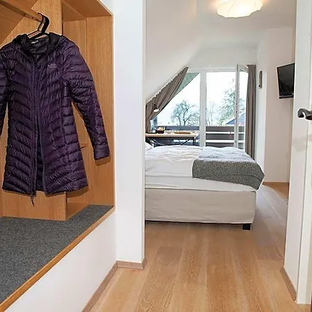 호텔 Hirschenstube & Gaestehaus Gehri 3*